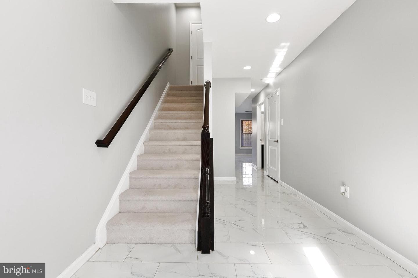 1110 Carinoso Circle photo 2