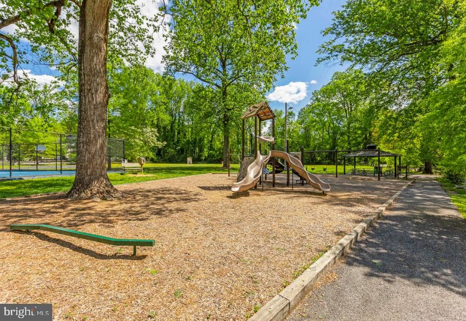 743 Eddy Road photo 11