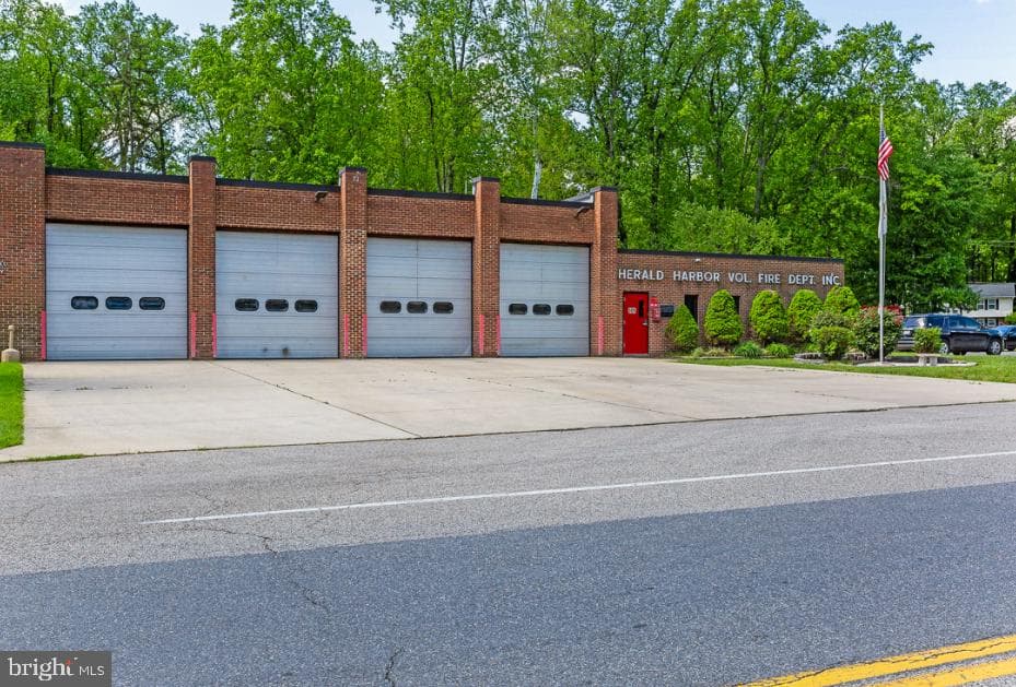 743 Eddy Road photo 7