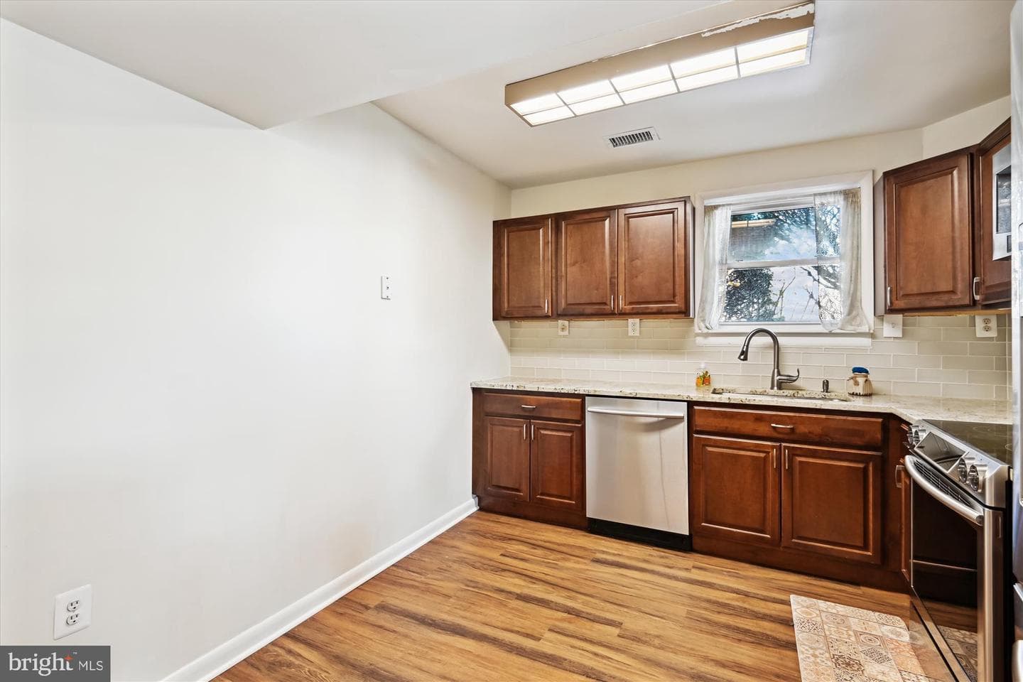 299 Ternwing Drive photo 14