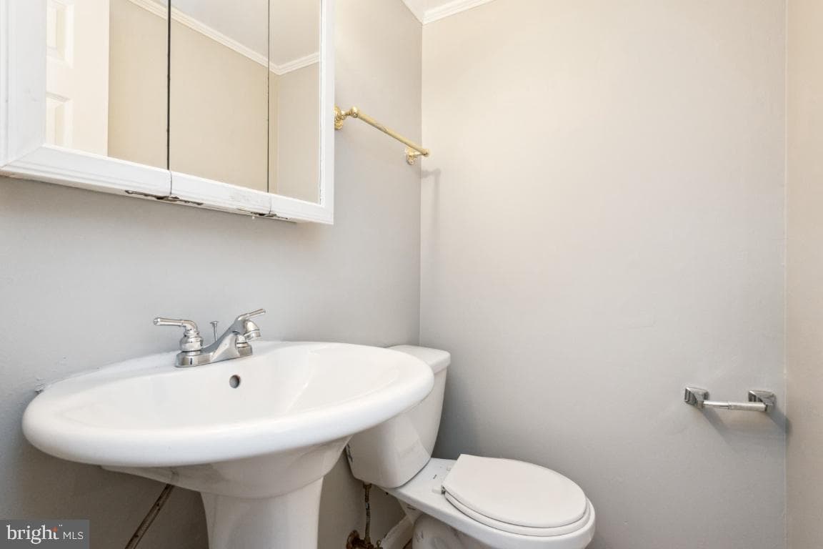 121 Merryman Court photo 10