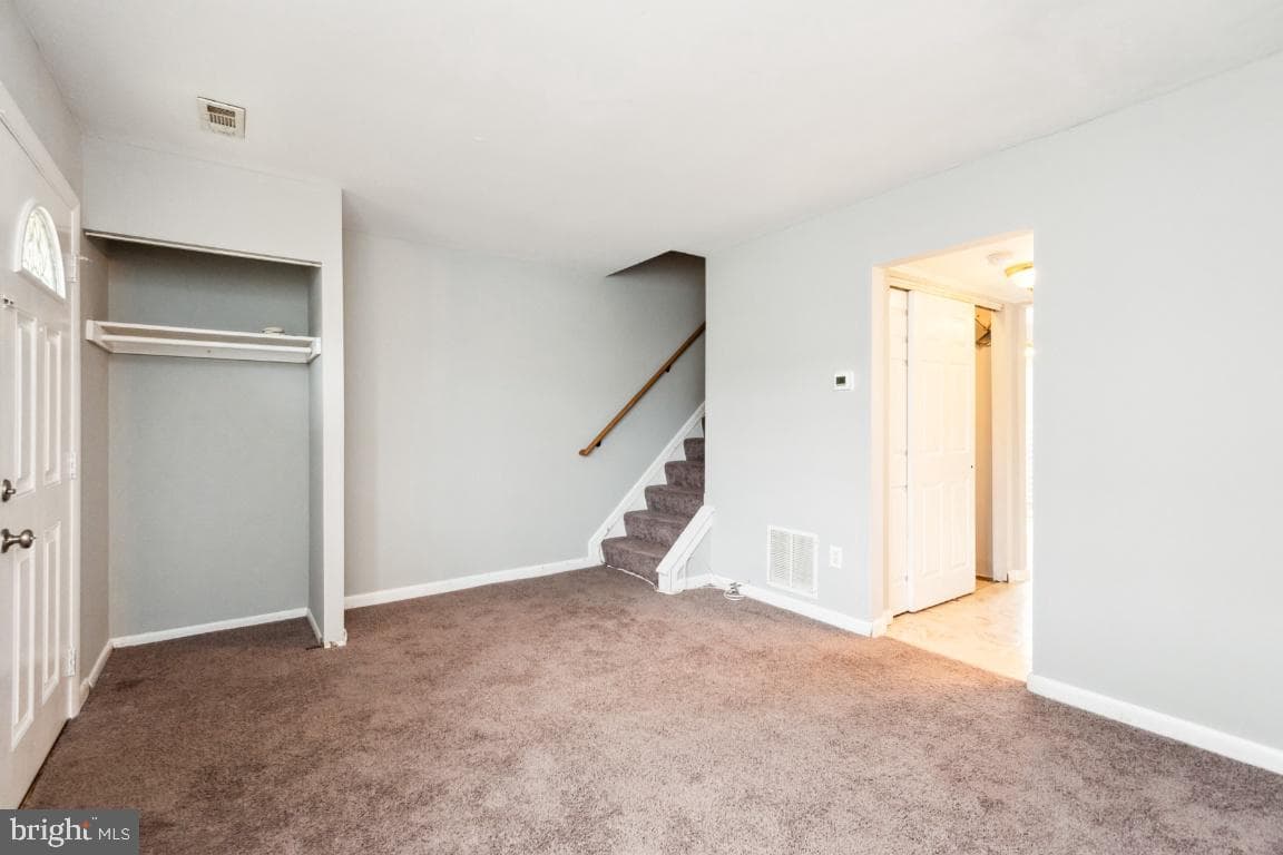 121 Merryman Court photo 6