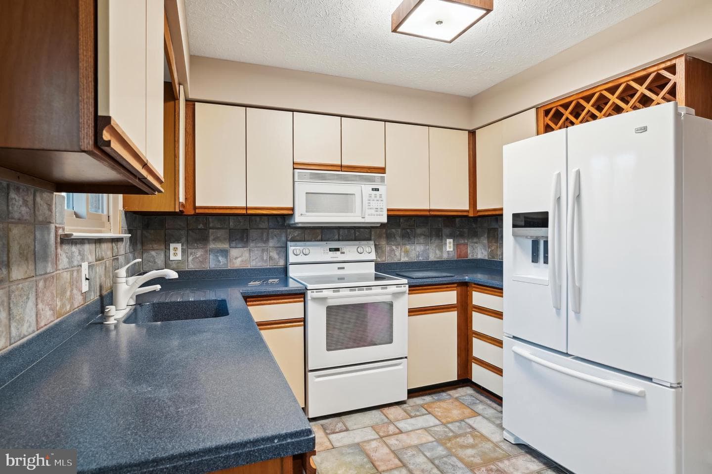 276 Capote Court W photo 14