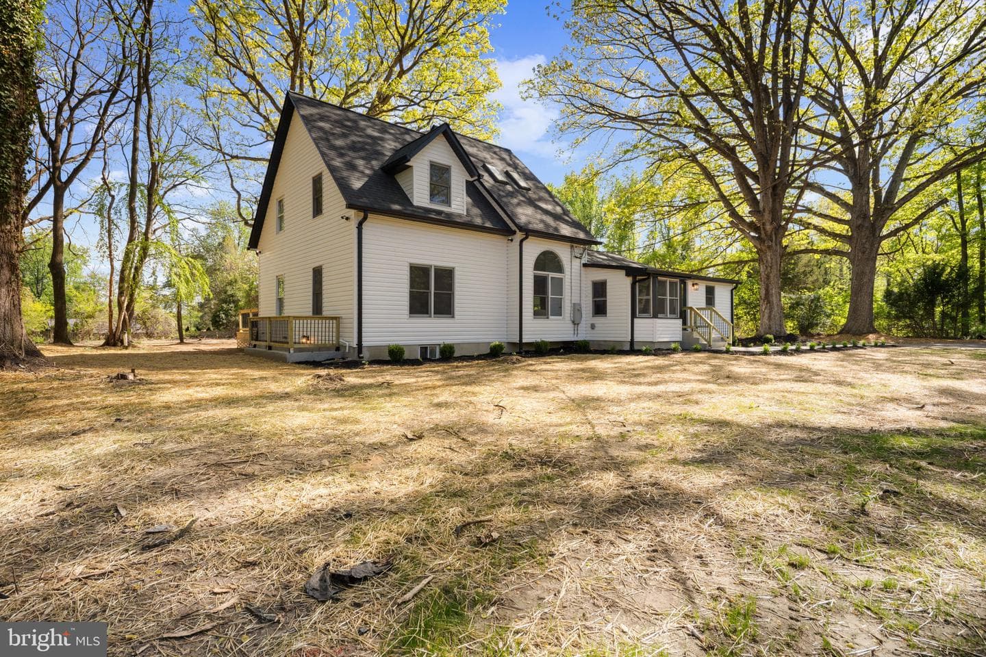 583 Shore Acres Road photo 3