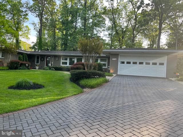 1854 Lindamoor Drive photo 44