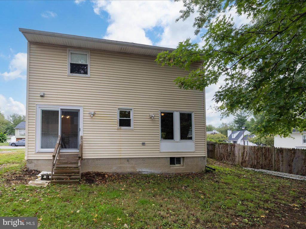 1010 Paddington Place photo 22