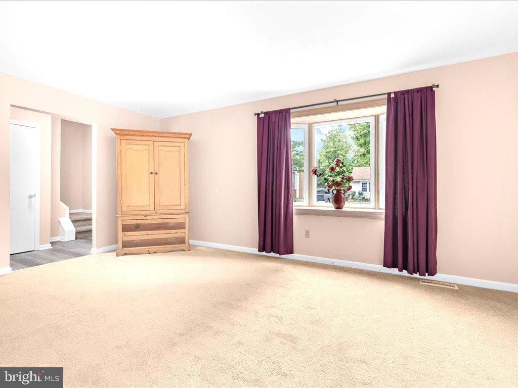 1010 Paddington Place photo 3