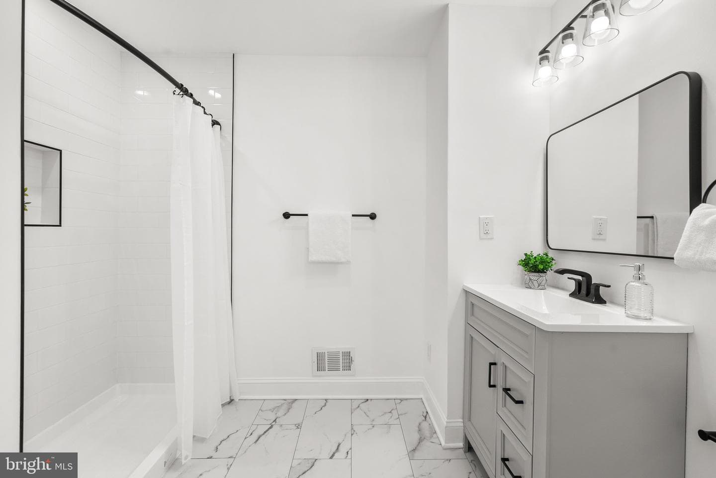 2848 Carrollton Road photo 34
