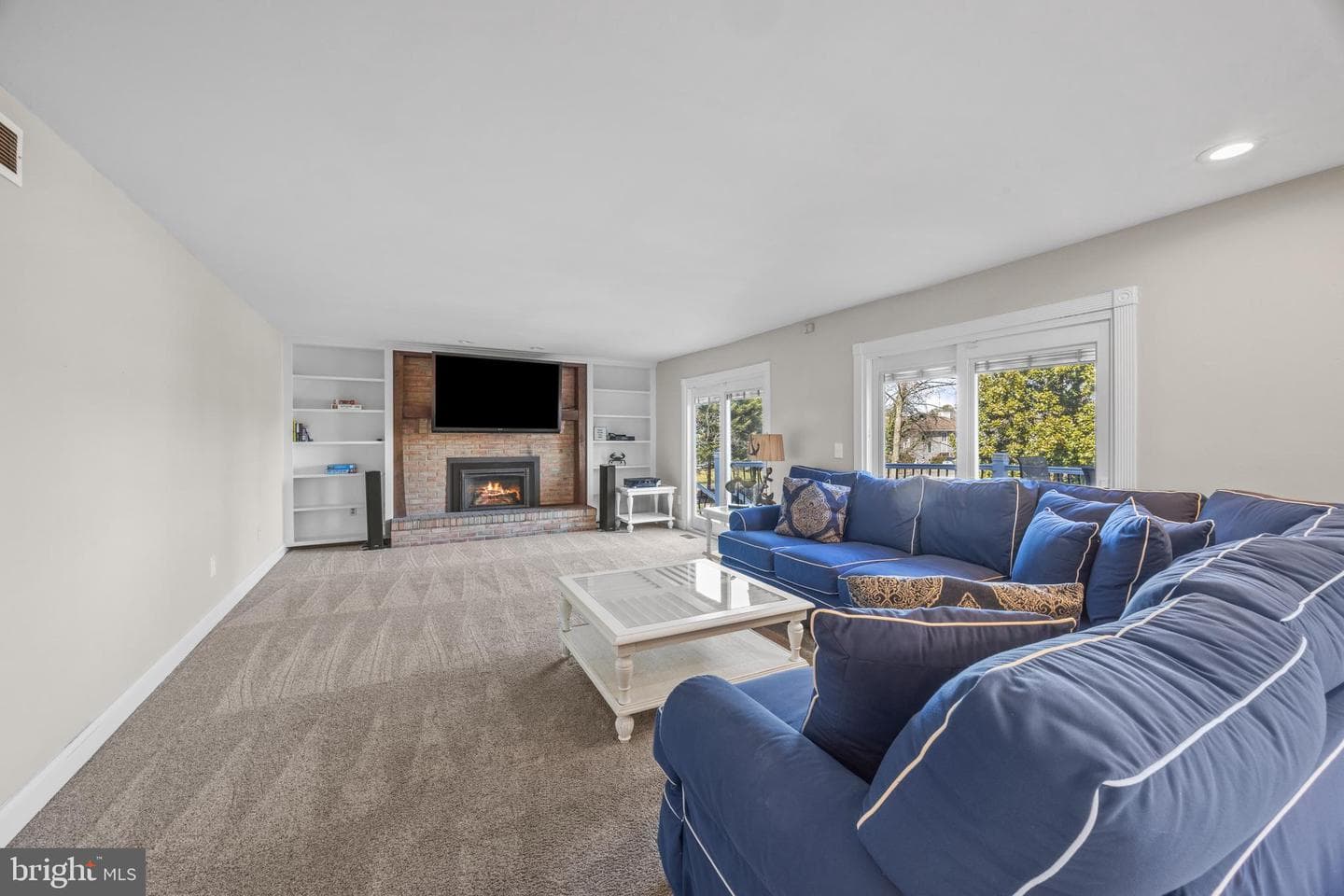 415 Edgewater Road photo 11