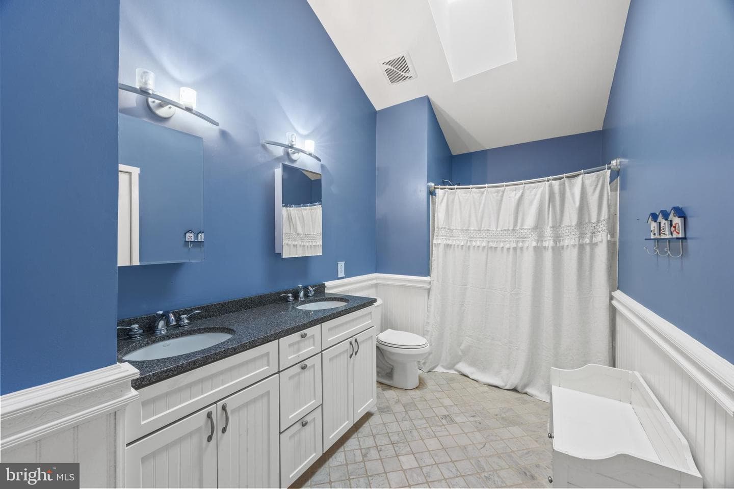 415 Edgewater Road photo 20