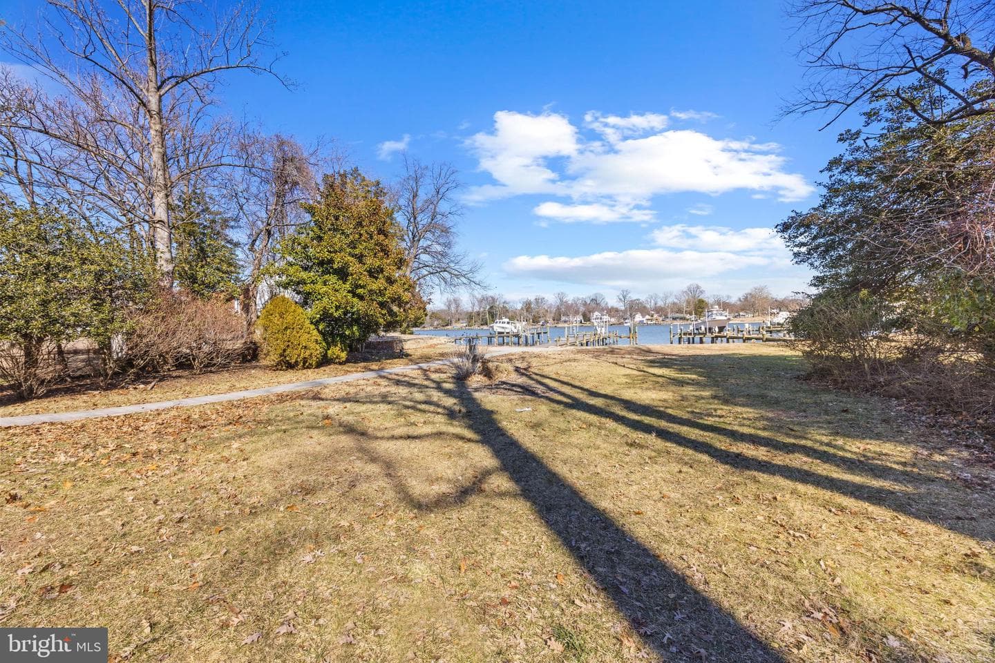 415 Edgewater Road photo 29