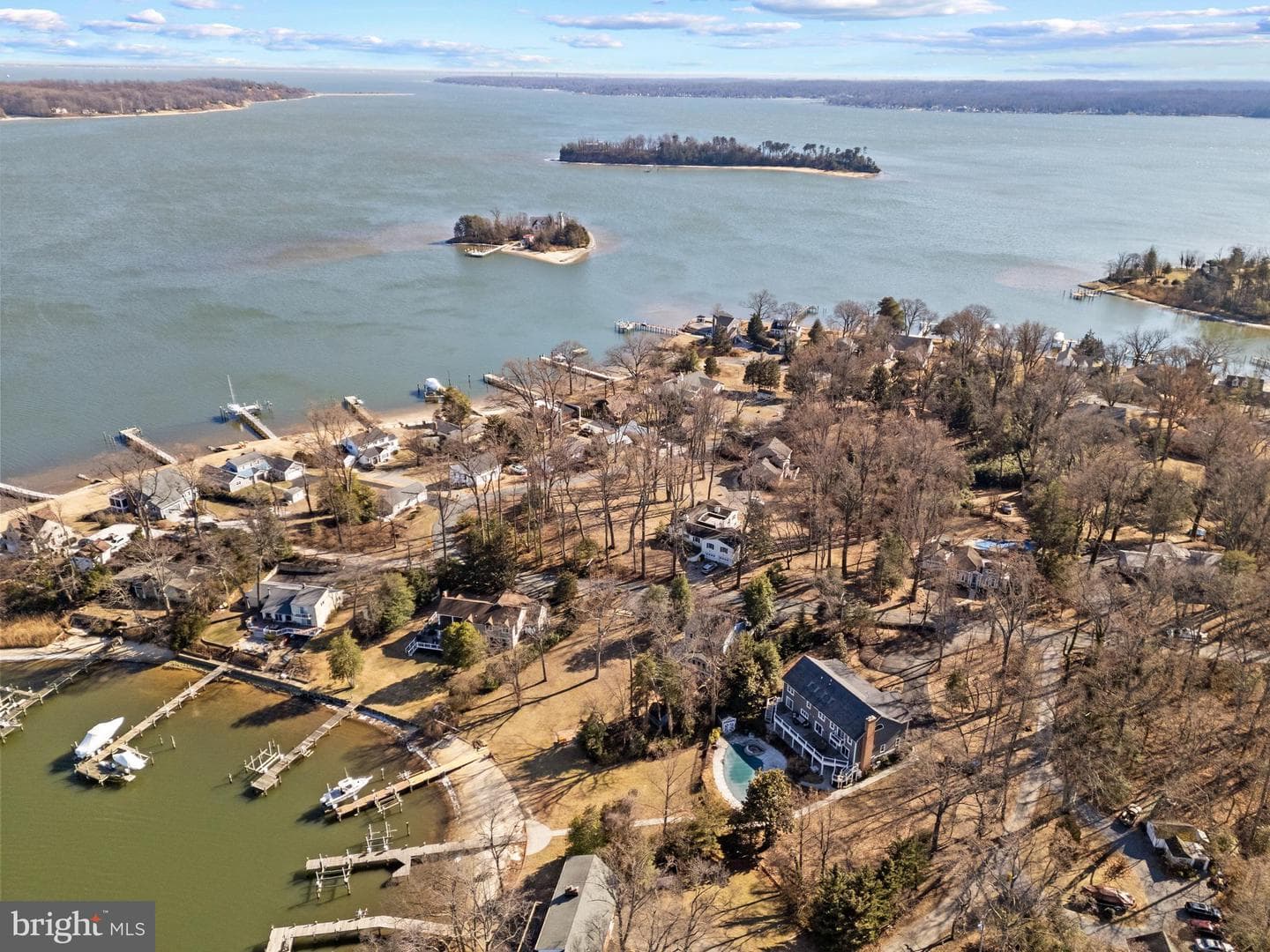 415 Edgewater Road photo 35