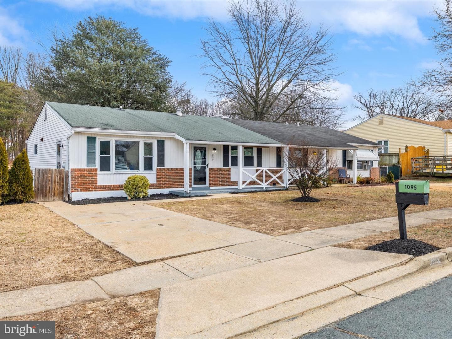 1095 Woodlawn Avenue photo 22
