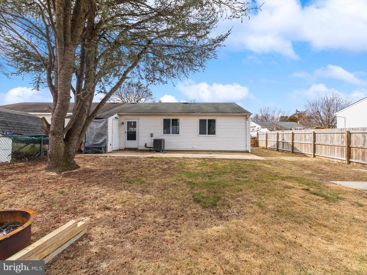 1095 Woodlawn Avenue photo 25