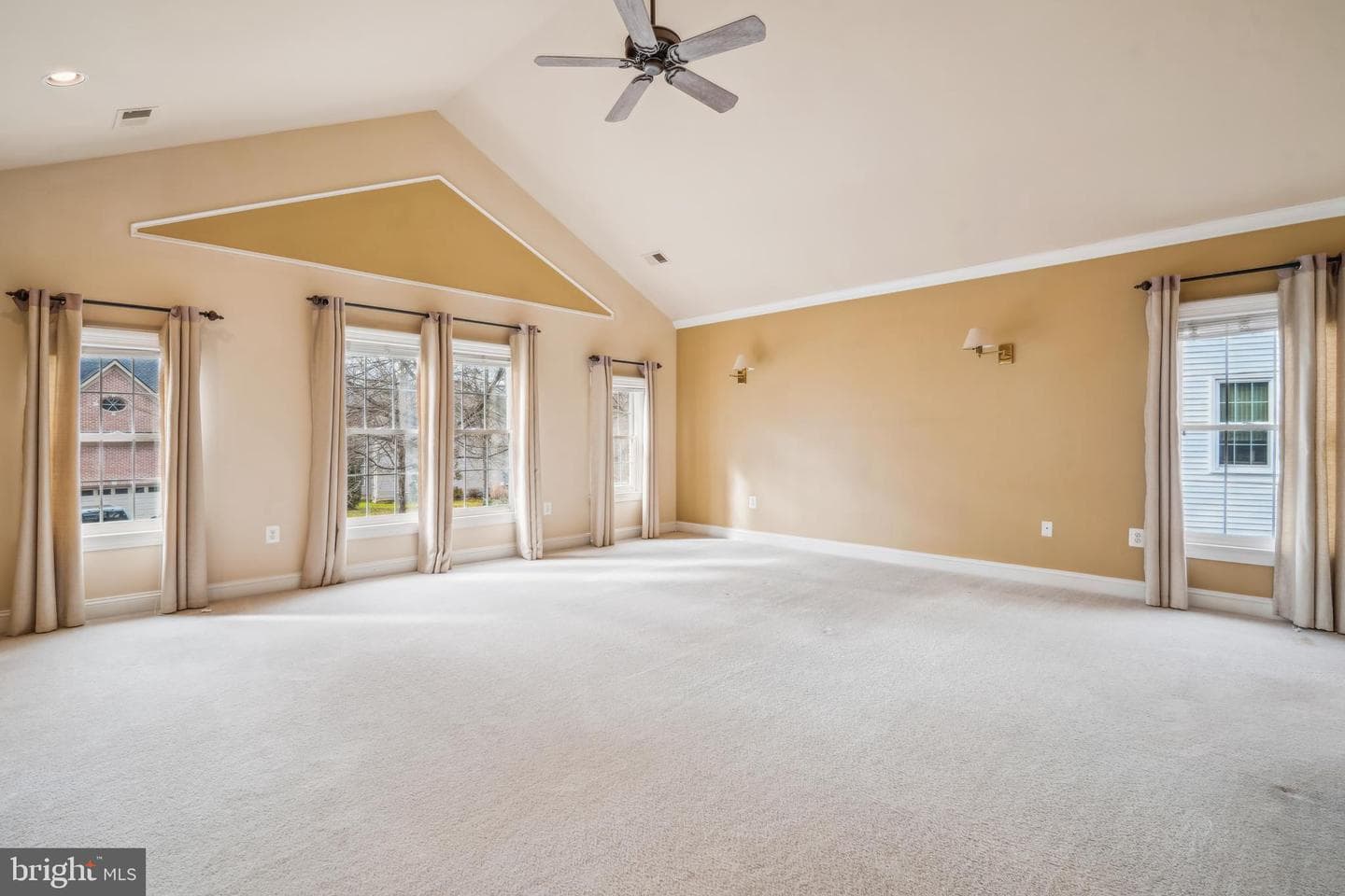 2910 Boyds Cove Drive photo 18