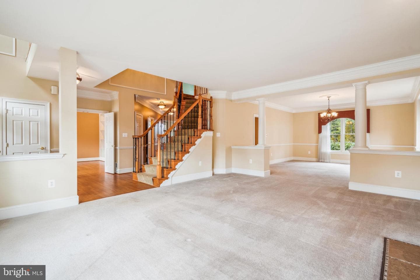 2910 Boyds Cove Drive photo 4