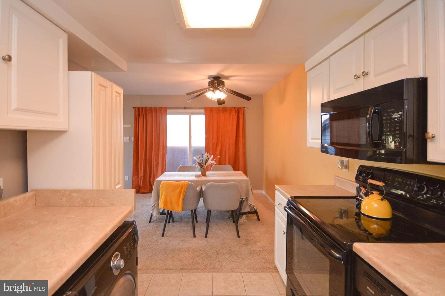 2051 Happy Lane photo 15
