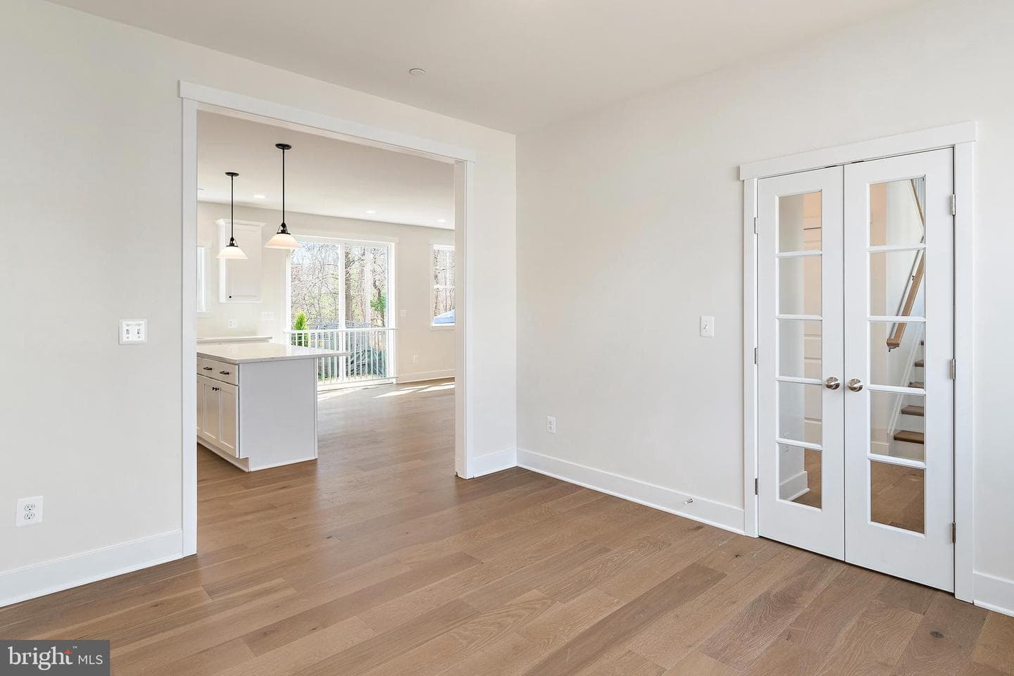 405 Alameda Parkway photo 29