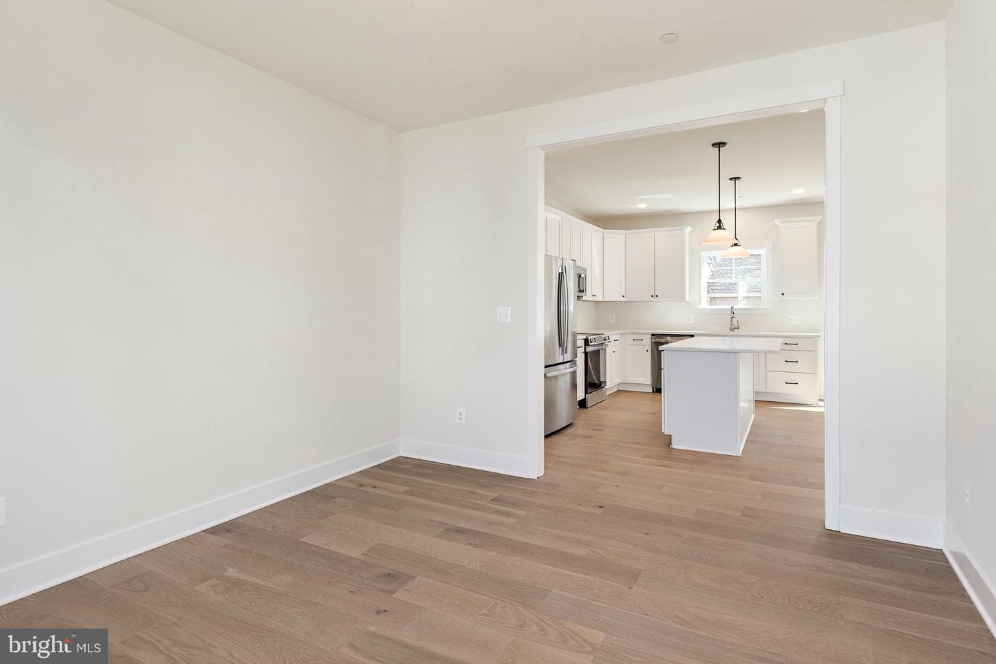 405 Alameda Parkway photo 31