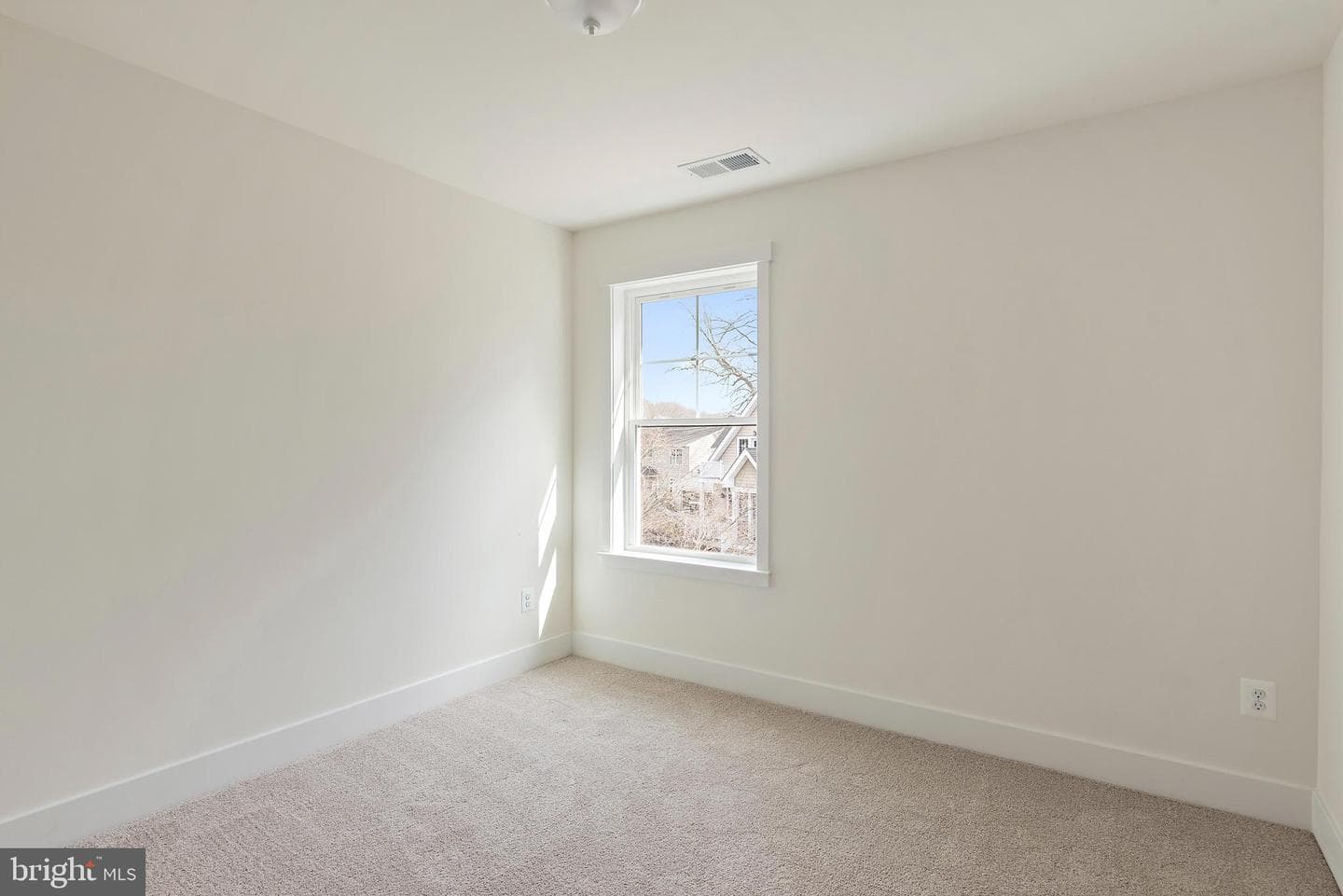 405 Alameda Parkway photo 54
