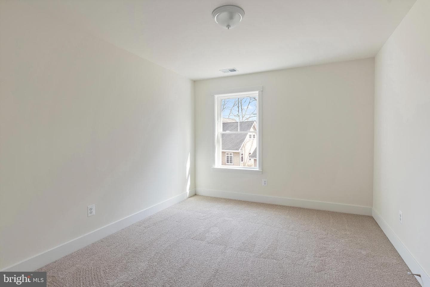 405 Alameda Parkway photo 56