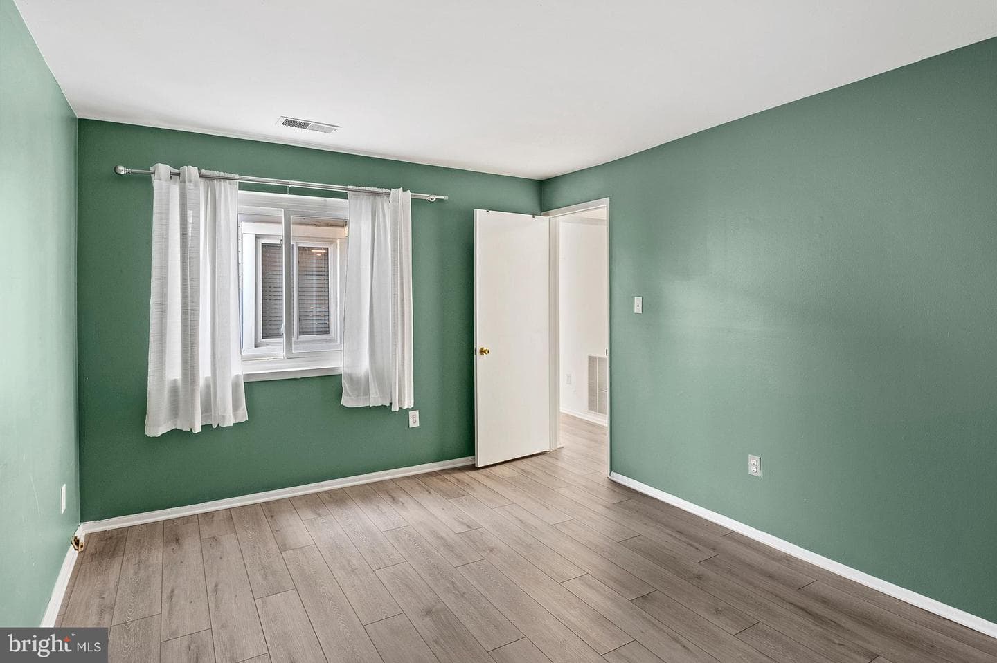 1619 Fendall Court photo 14