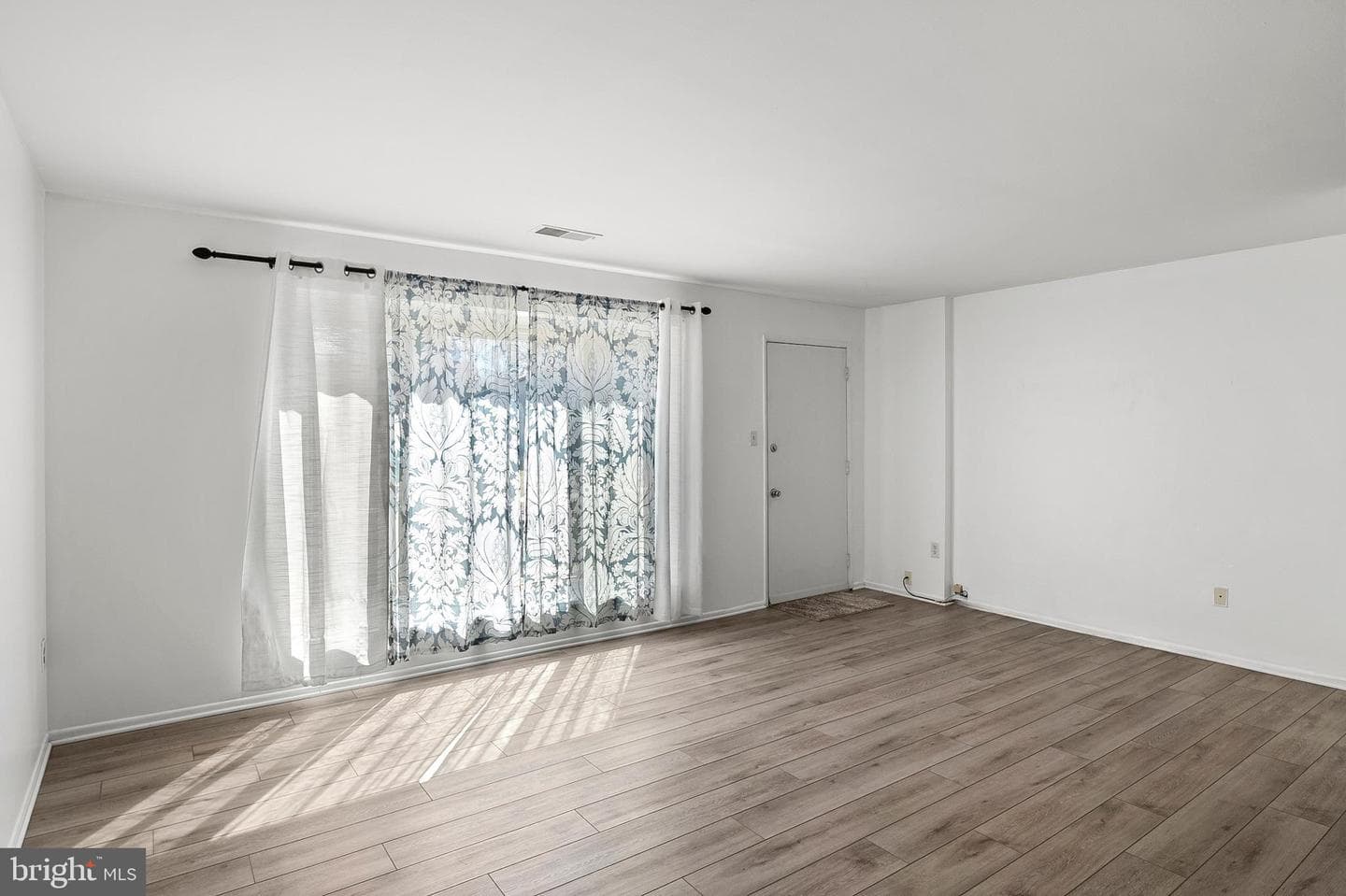 1619 Fendall Court photo 8