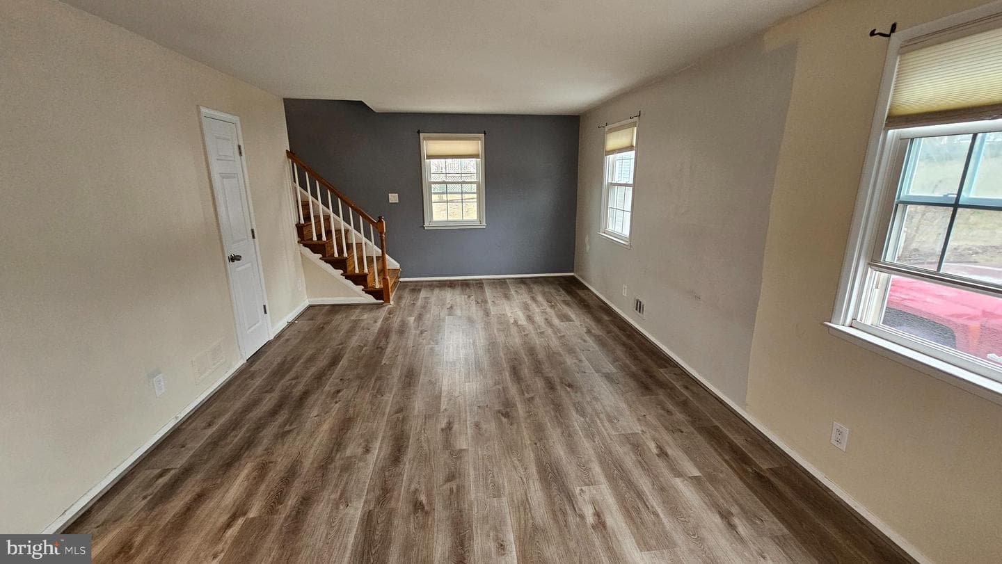 321 Ardmore Road photo 12