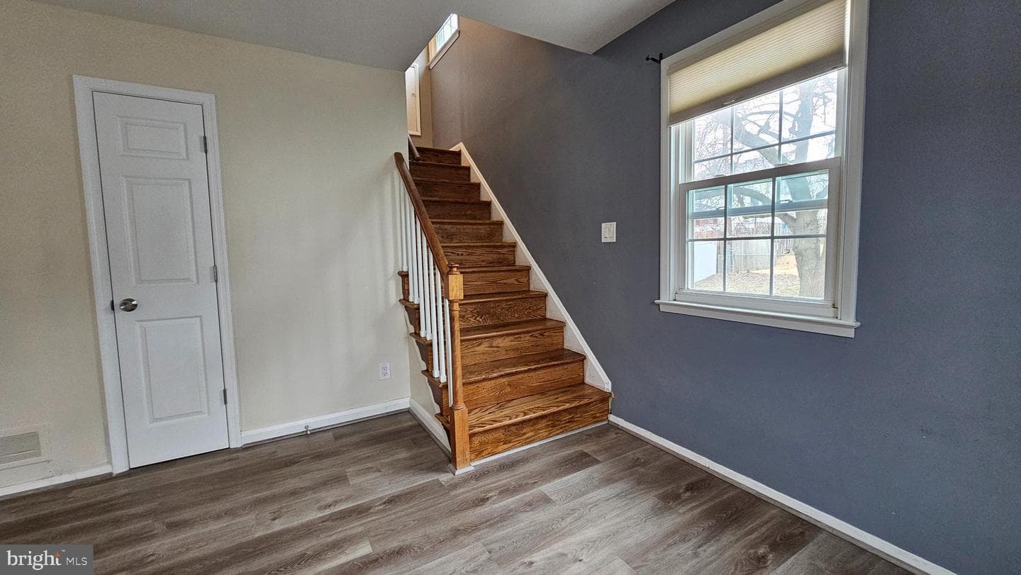 321 Ardmore Road photo 13