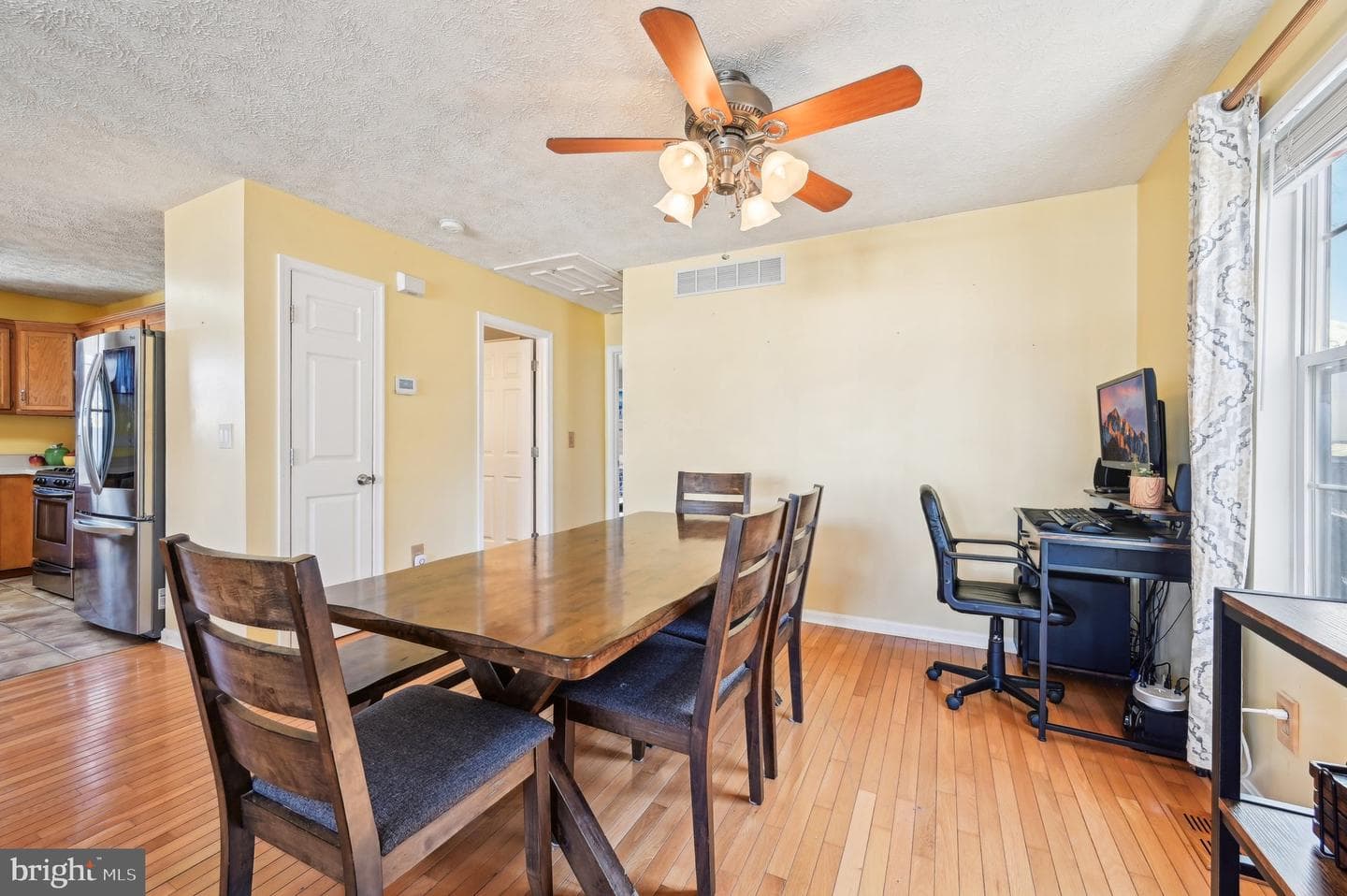 985 10th Street photo 11
