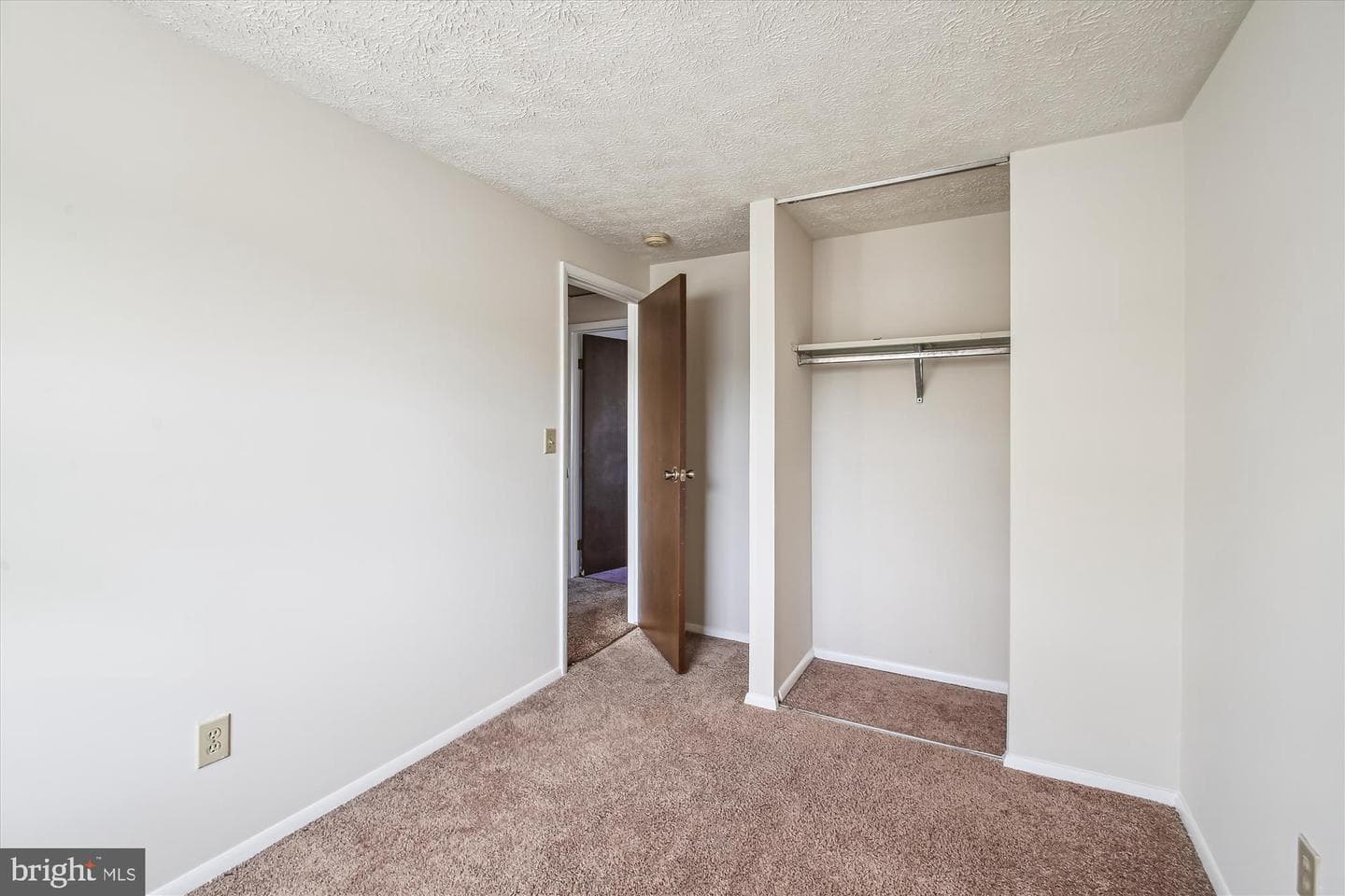 1474 Gesna Drive photo 27