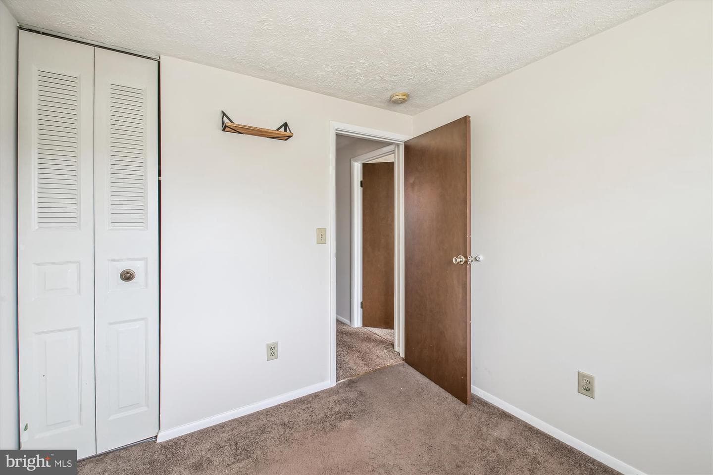 1474 Gesna Drive photo 29