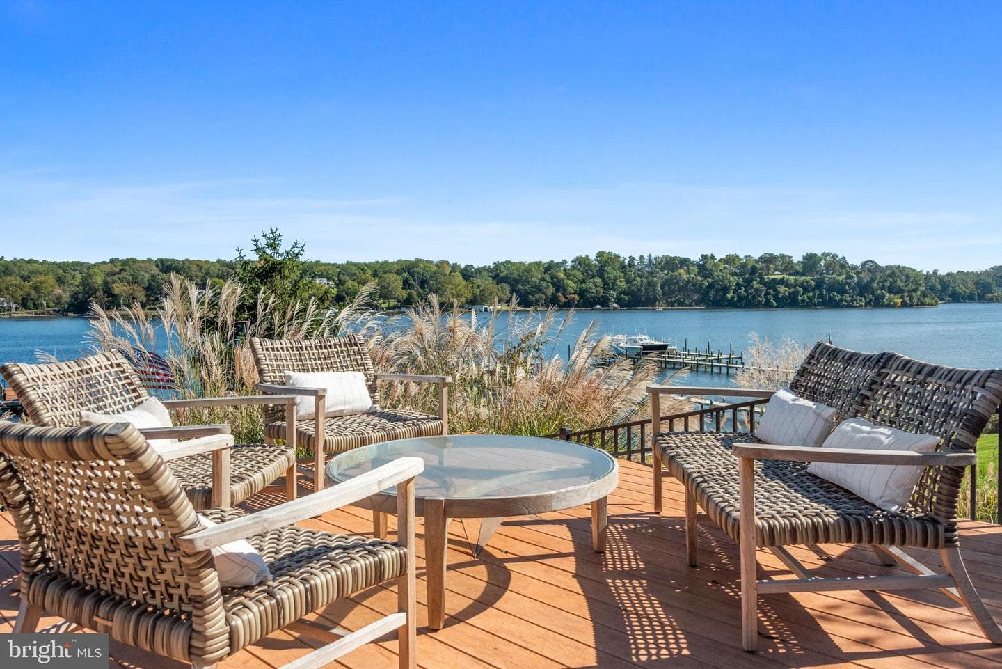 803 Coachway photo 102