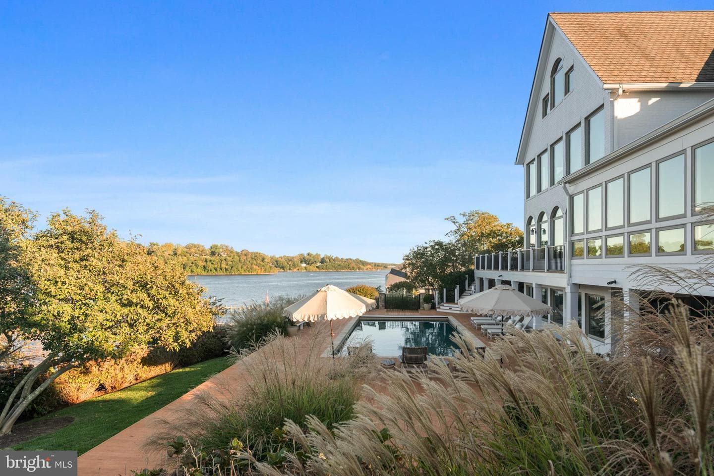 803 Coachway photo 109