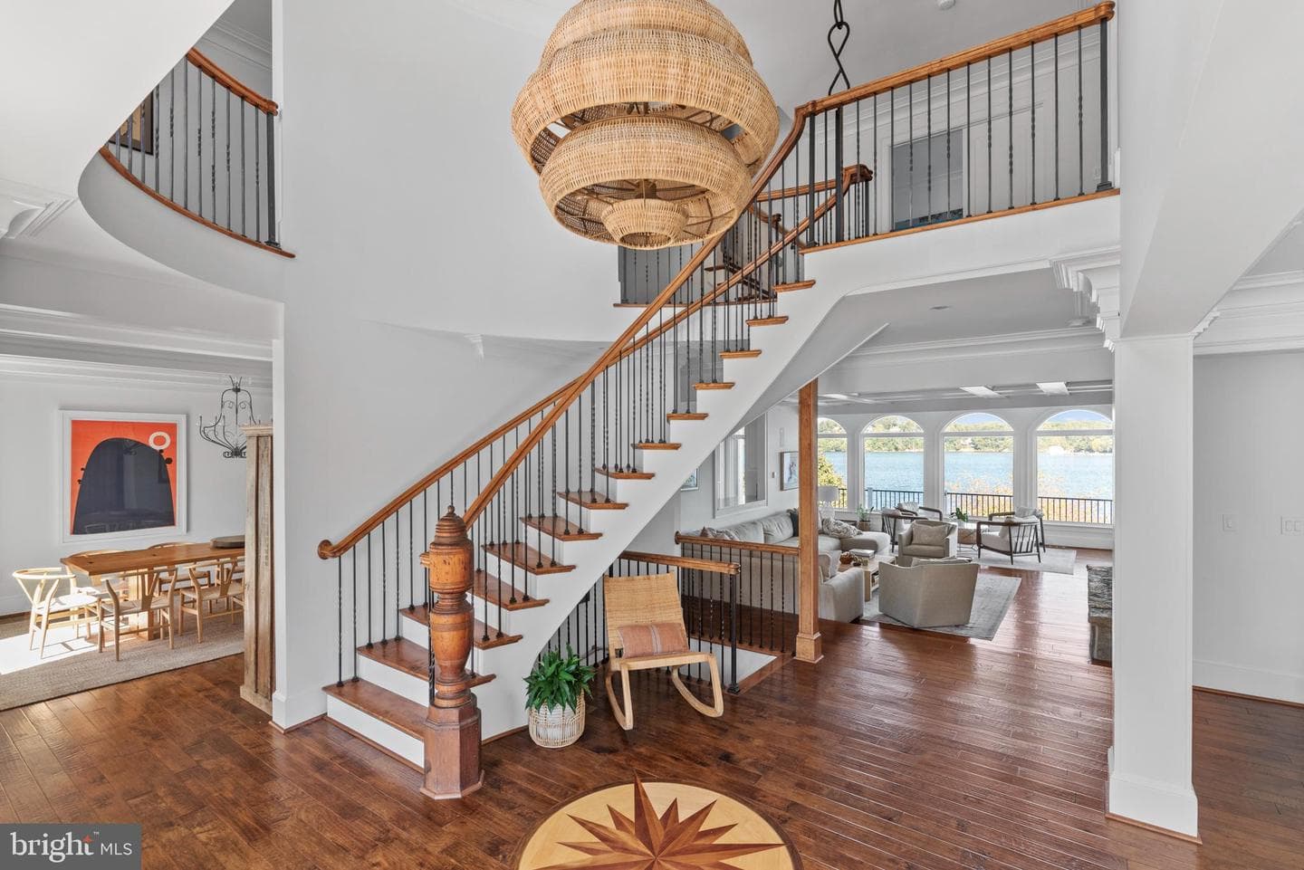 803 Coachway photo 16