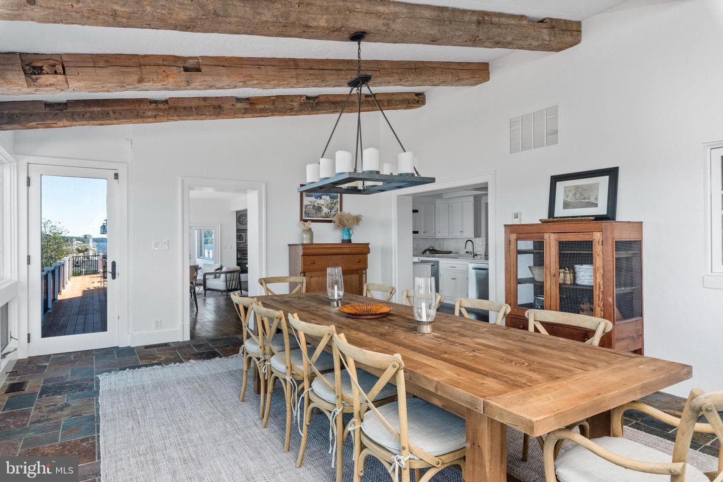 803 Coachway photo 30
