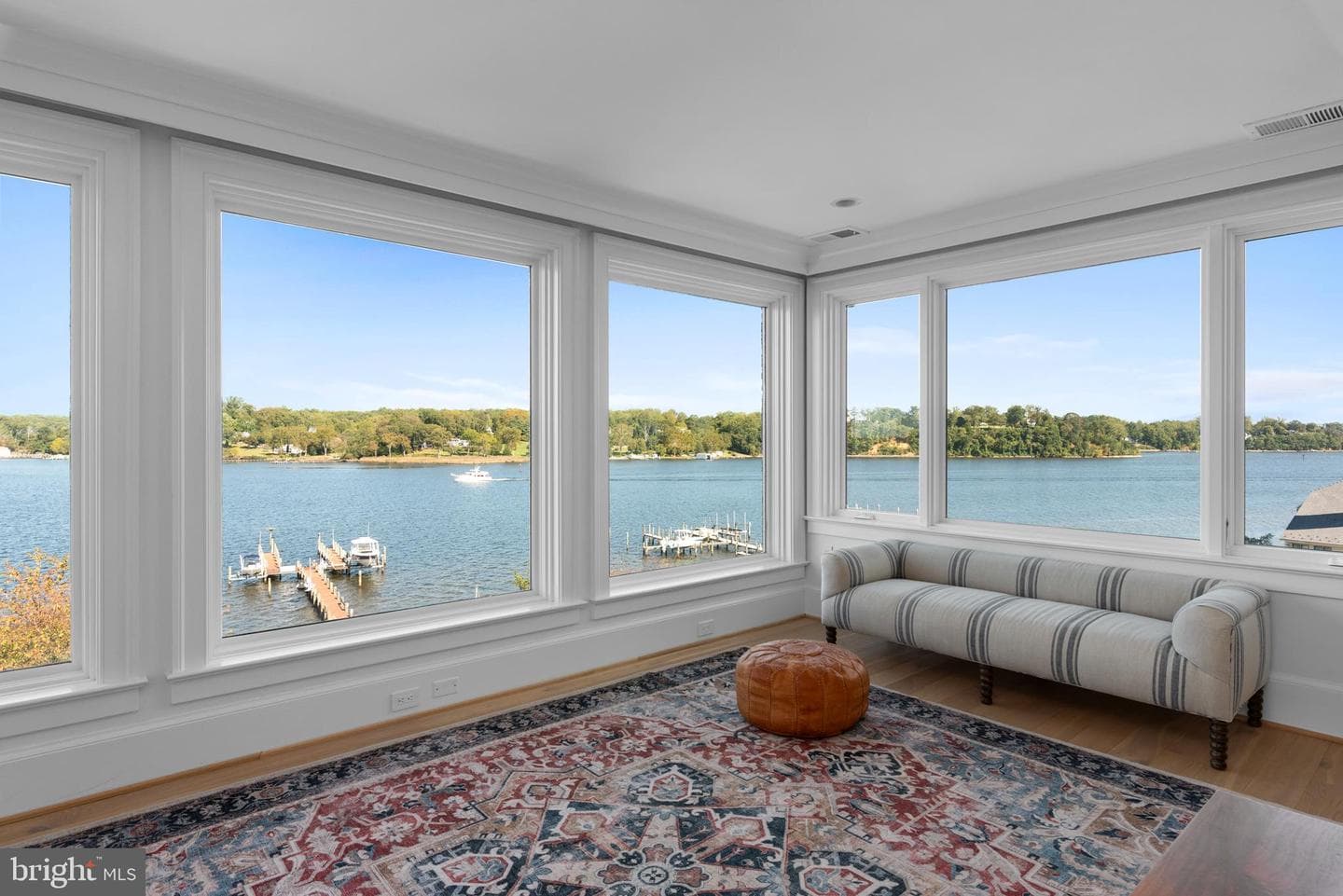 803 Coachway photo 52