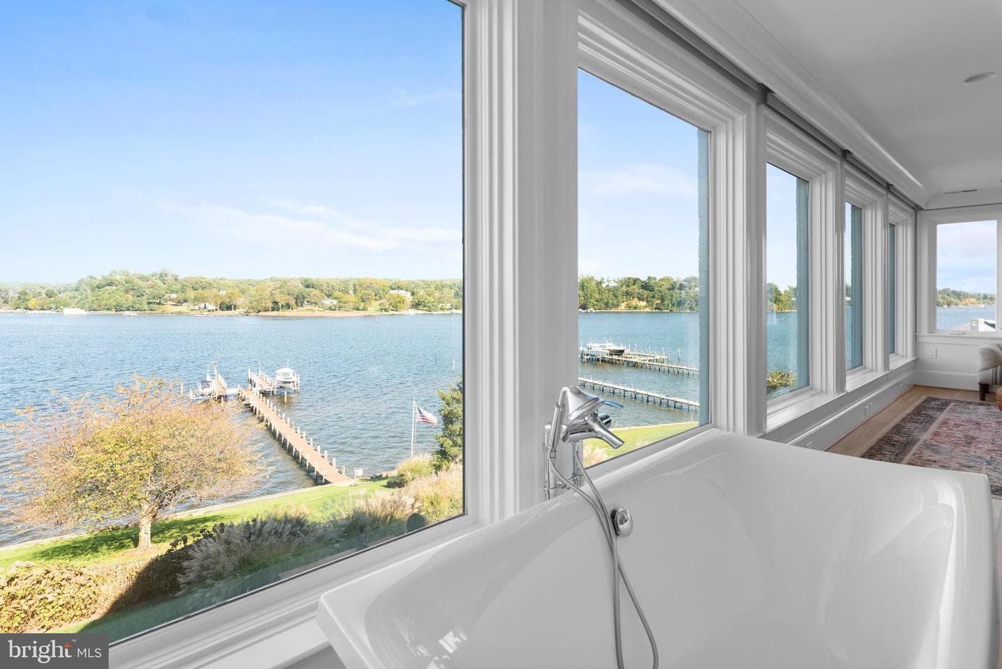 803 Coachway photo 59