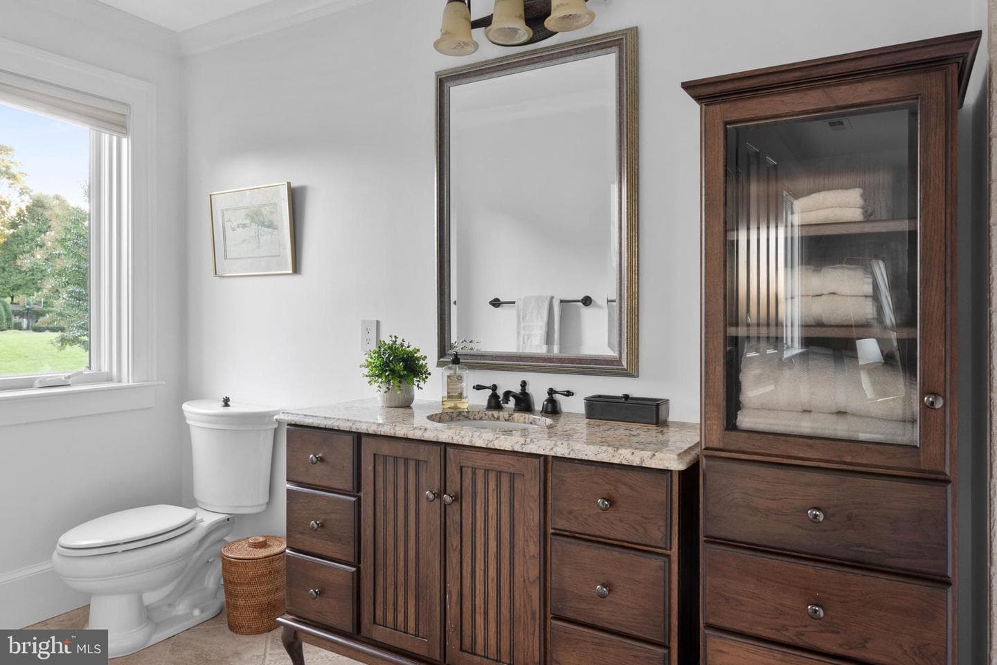 803 Coachway photo 73