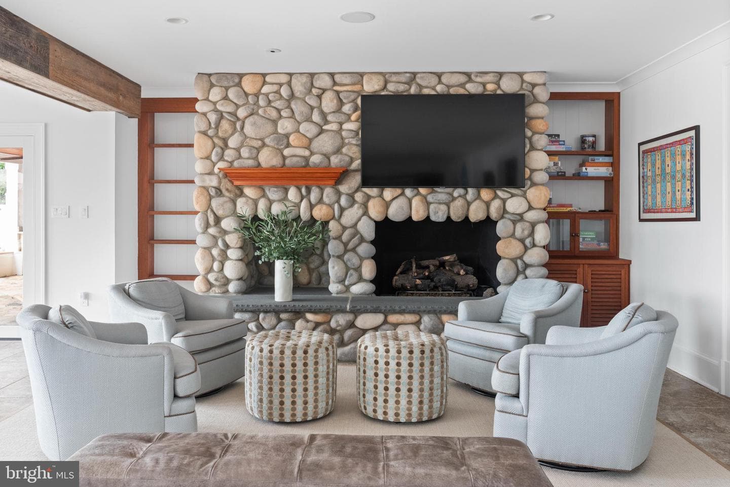 803 Coachway photo 81