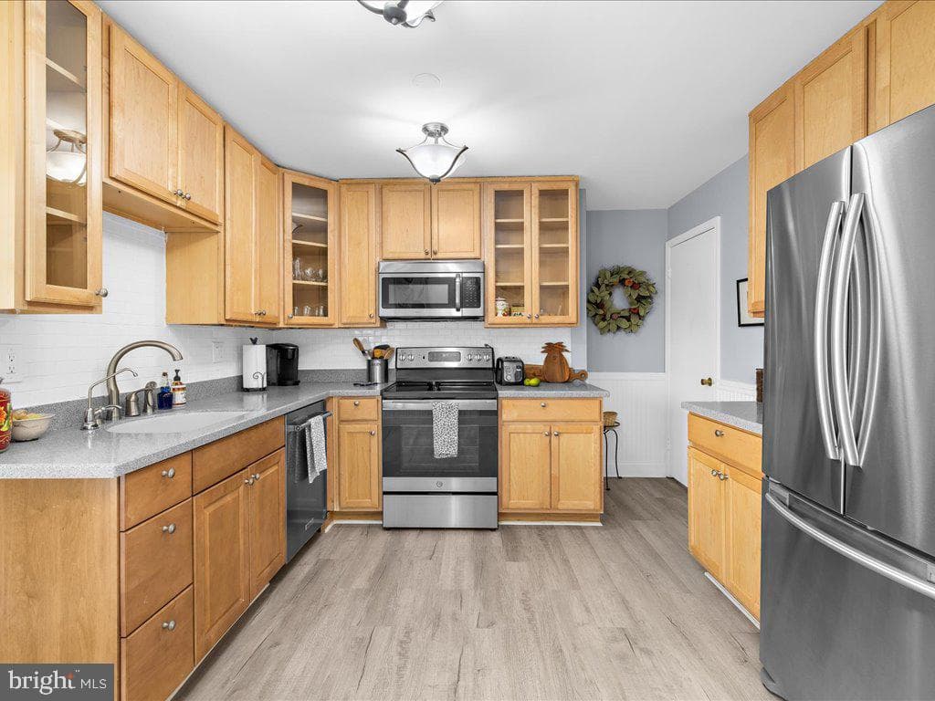 1524 Lowell Court photo 7