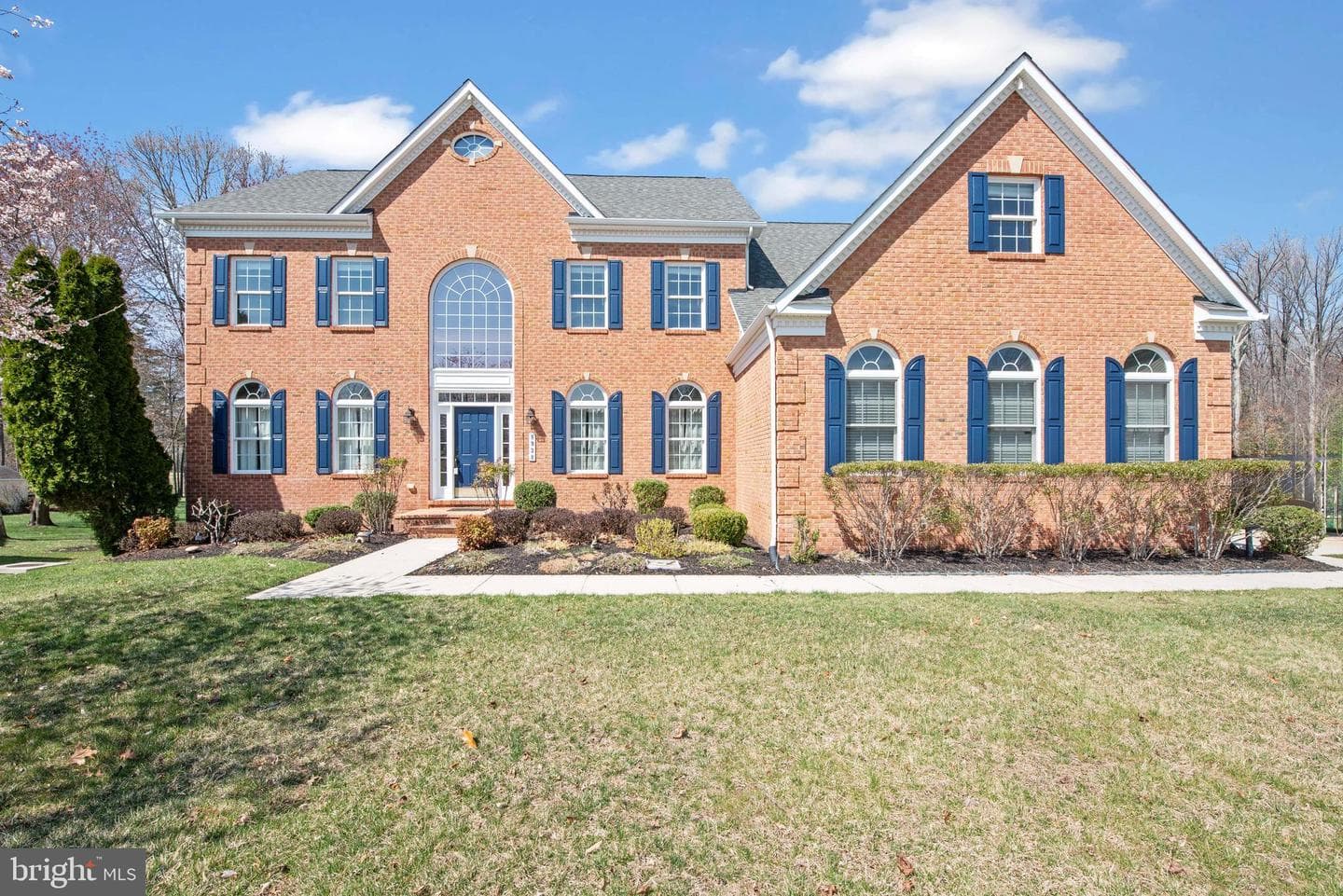 8938 Sahalee Court photo 4