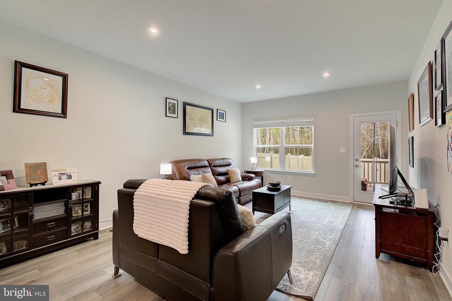 7439 Quantico Way photo 10