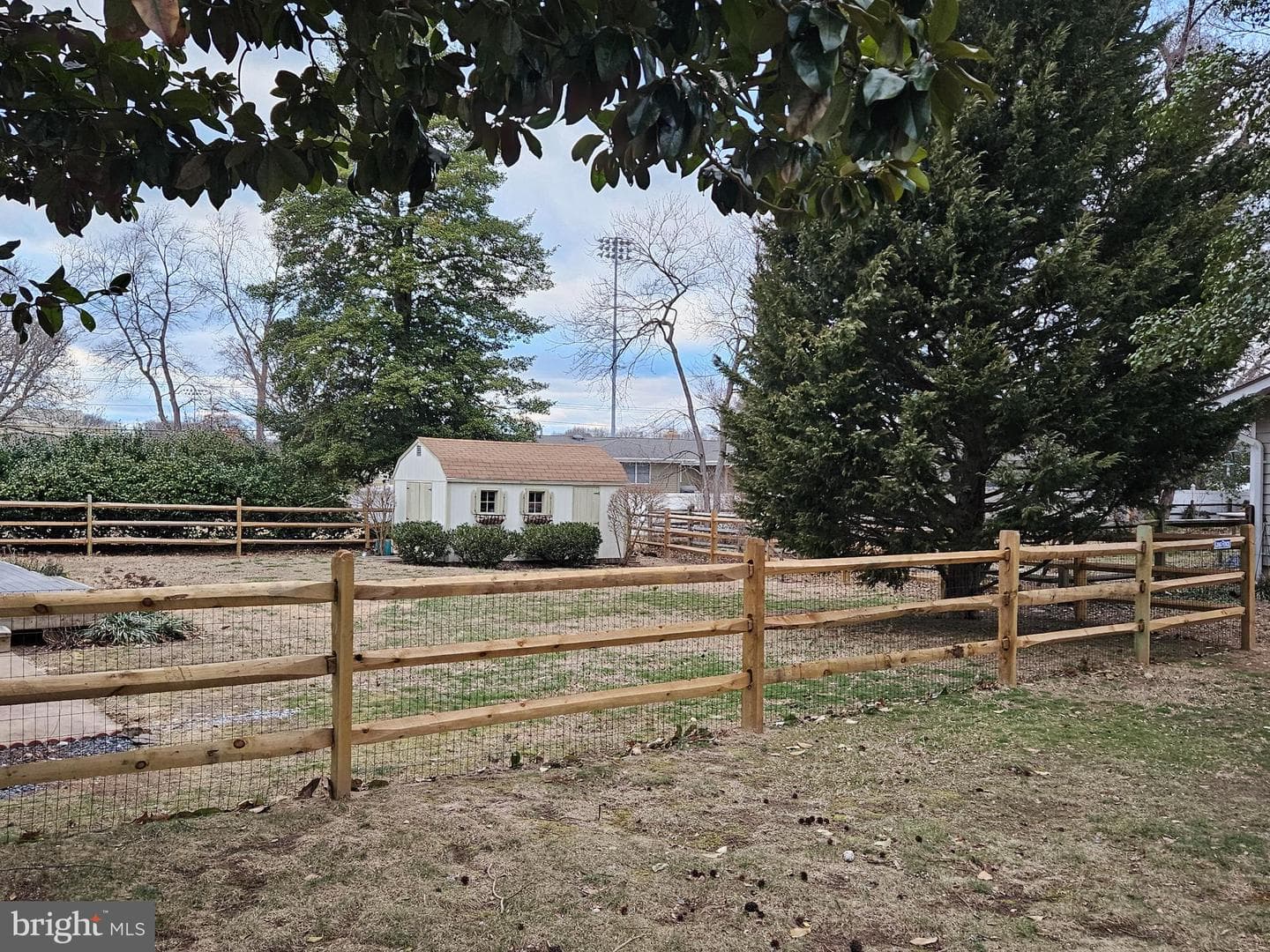 516 White Oak Drive photo 9
