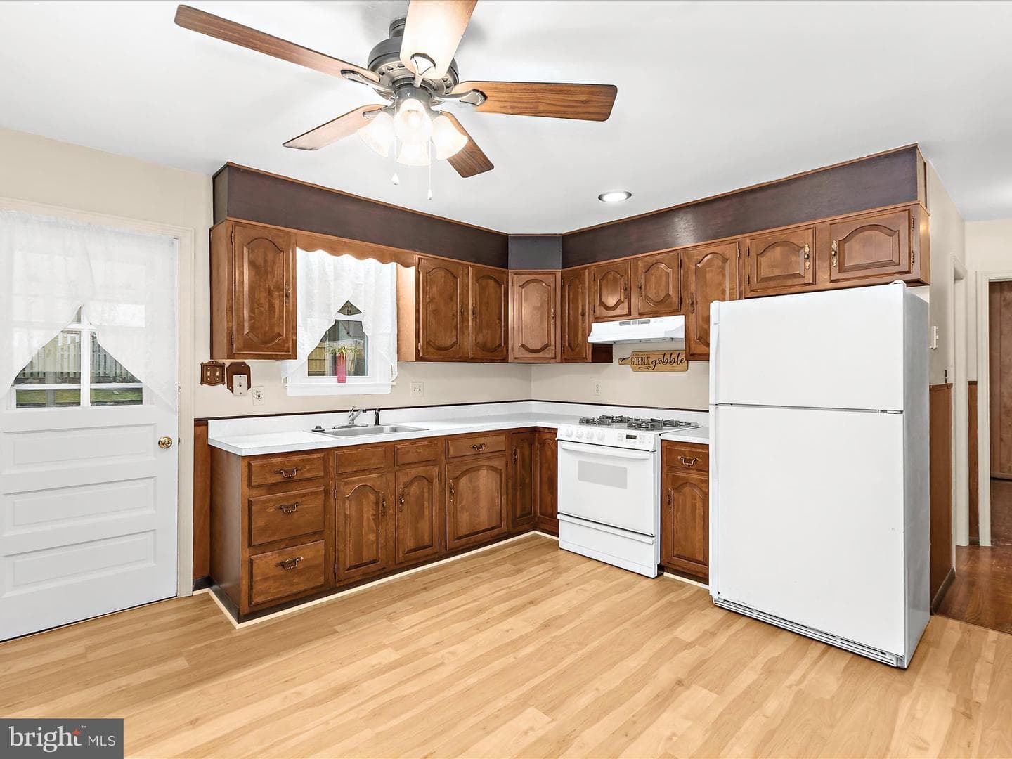 13 Greenwood Avenue photo 12