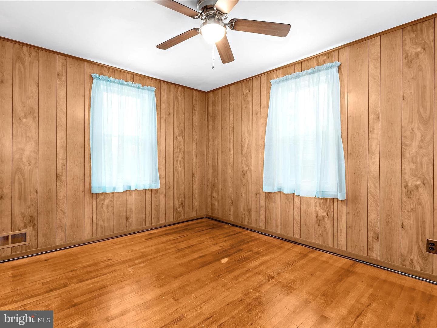 13 Greenwood Avenue photo 24