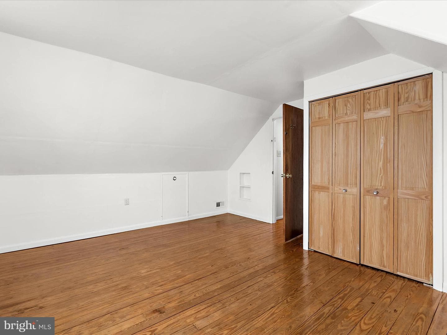13 Greenwood Avenue photo 28