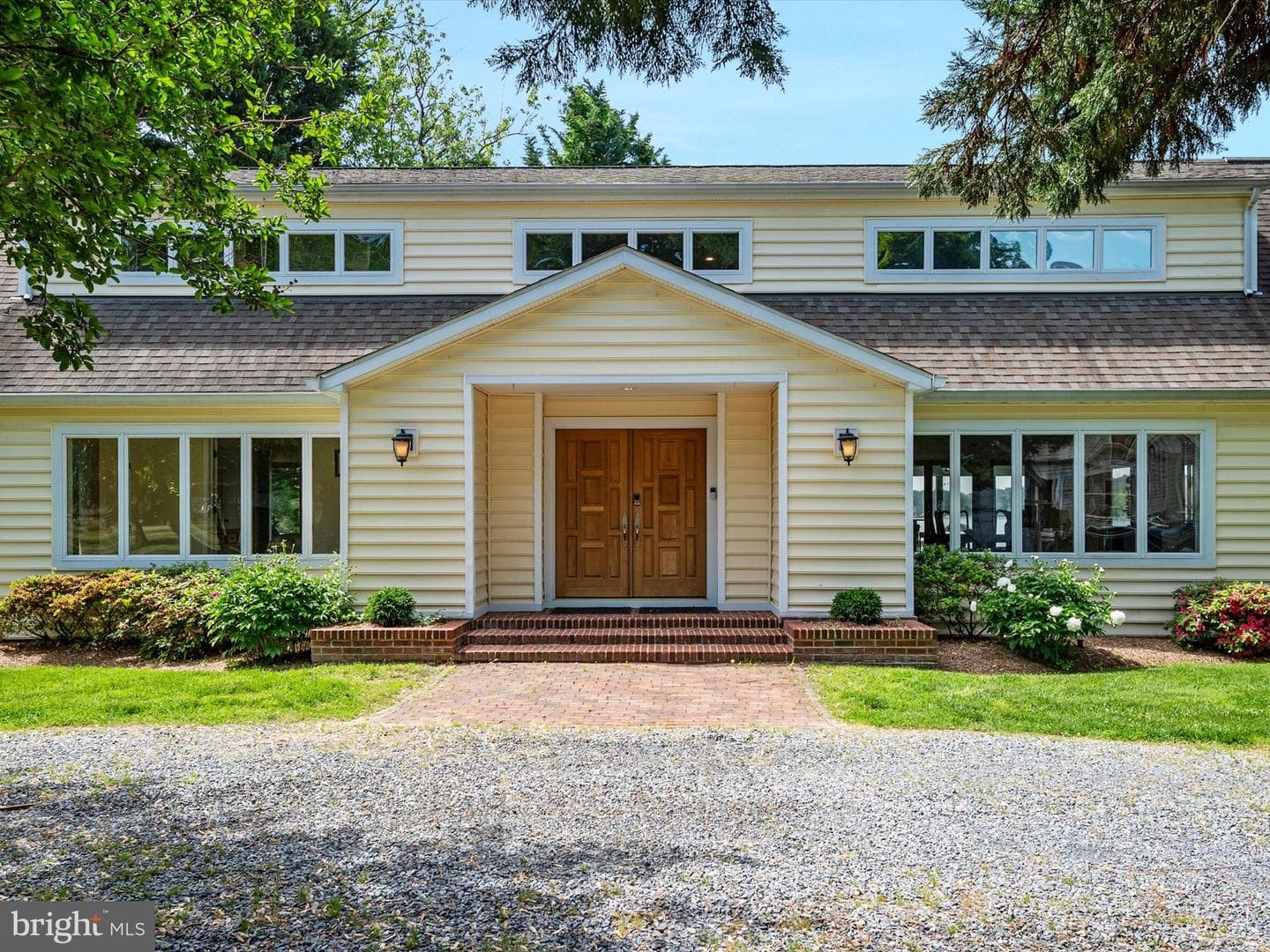 1601 Cliff Drive photo 2