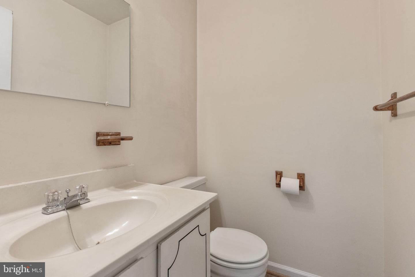 2454 Yarmouth Lane photo 23