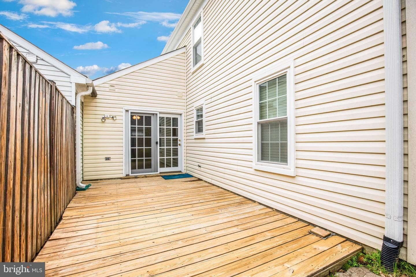 2454 Yarmouth Lane photo 40